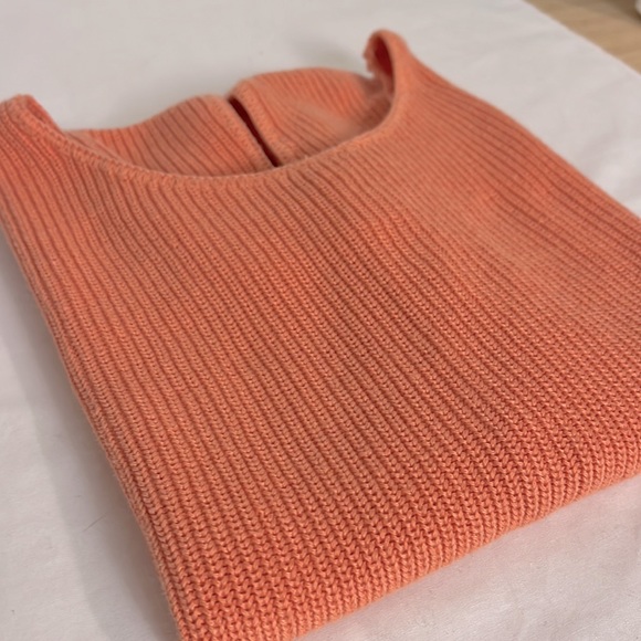 Pierre Cardin sleeveless sweater - Picture 7 of 8